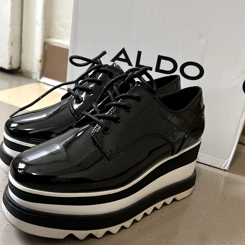 It’s very cute shoes like Korean style